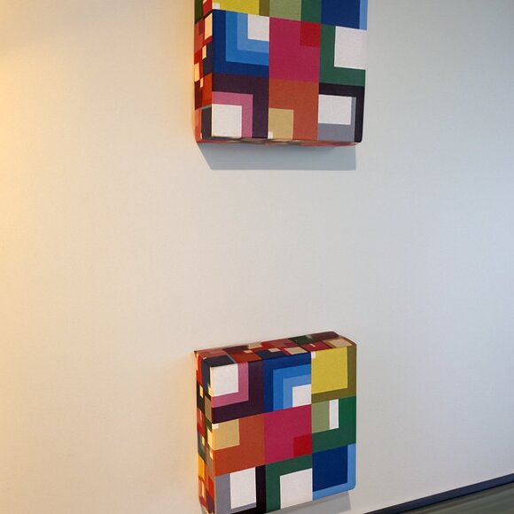 IKEA Set of 3 Abstract Retro Cubic Wall Art - Picture 4 of 7
